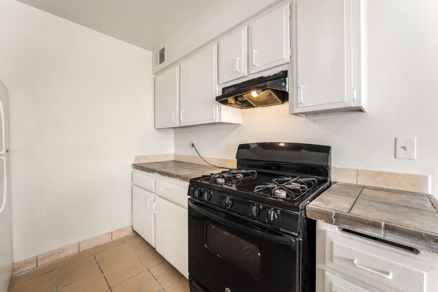 More Photos Of 5104 Pebble Beach Blvd, Las Vegas Apartments For Sale