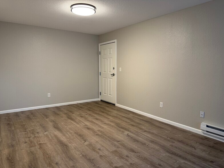 More Photos Of 105 Park St E, South Saint Paul Apartments For Sale
