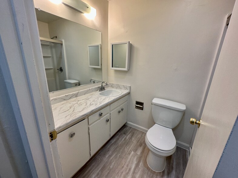 More Photos Of 3186 McKillop Rd, Oakland Apartments For Sale