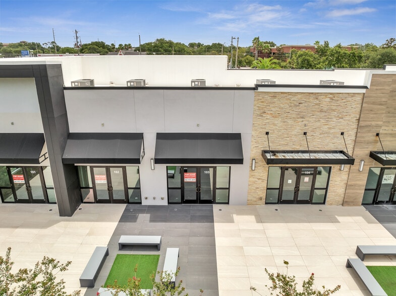 More Photos Of 3370 Rouse Rd, Orlando Storefront For Sale