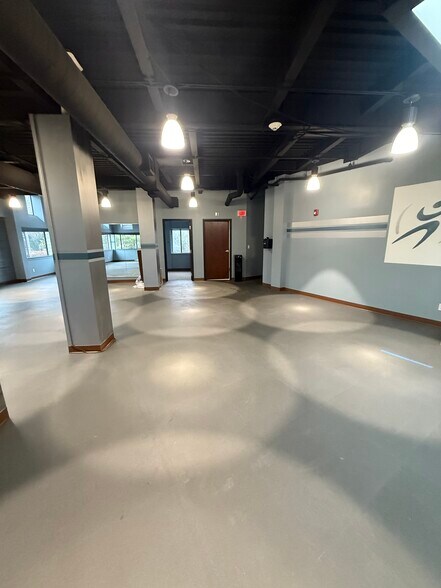 More Photos Of 162 Kings Hwy N, Westport Medical For Lease