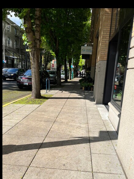 More Photos Of 425 NW 10th Ave, Portland Office For Lease