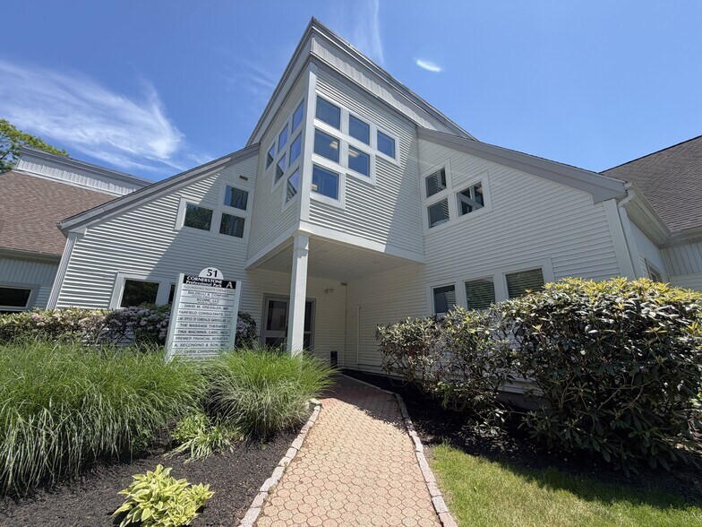 More Photos Of 51 Sherman Hill Rd, Woodbury Medical For Lease
