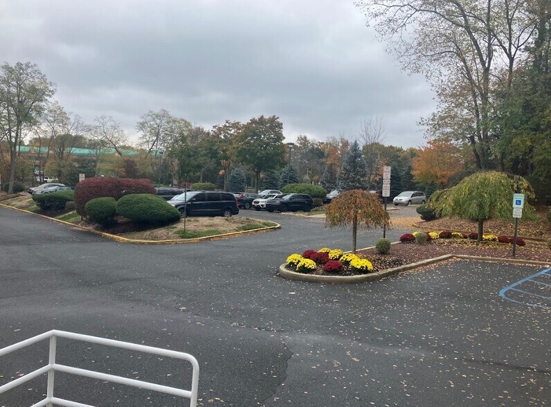 More Photos Of 561 Cranbury Rd, East Brunswick Medical For Sale