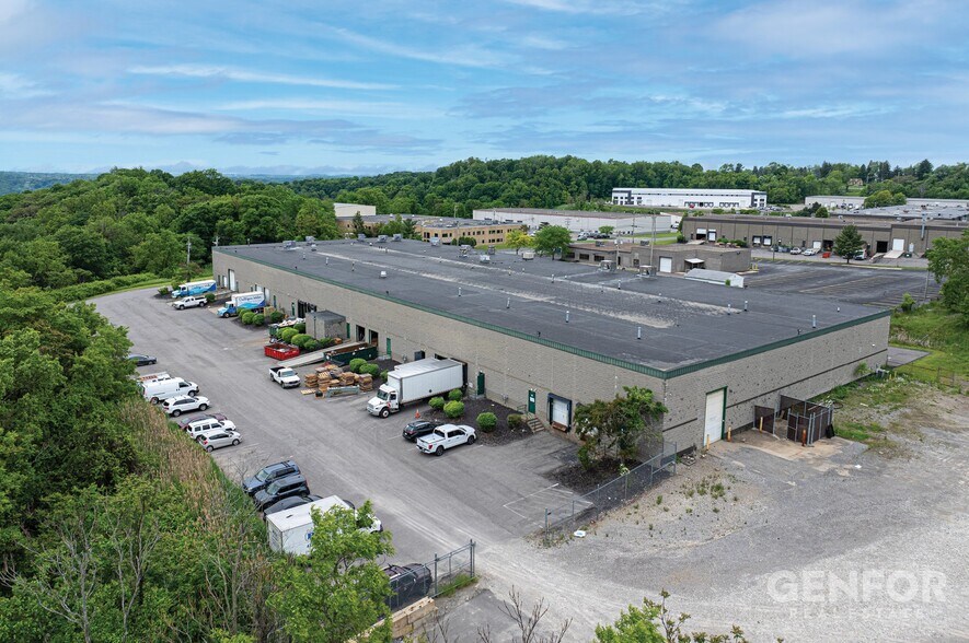 More Photos Of 211 Overlook Dr, Sewickley Warehouse For Lease