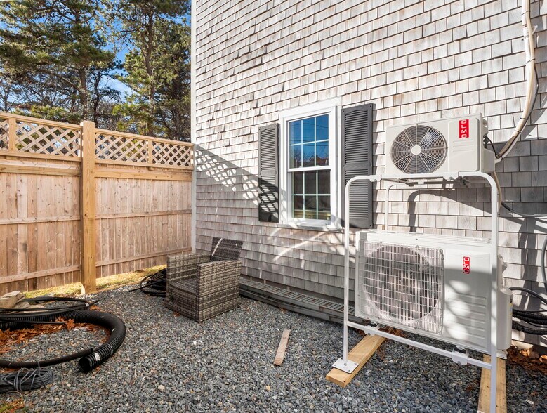 More Photos Of 311 Paddocks Path, Dennis Flex For Sale