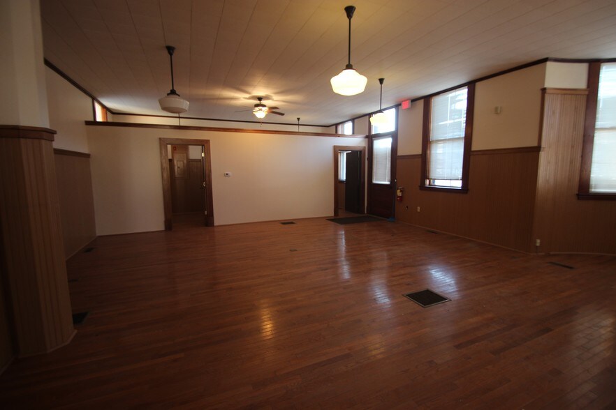 More Photos Of 56 Depot Sq, Barre City Office For Sale