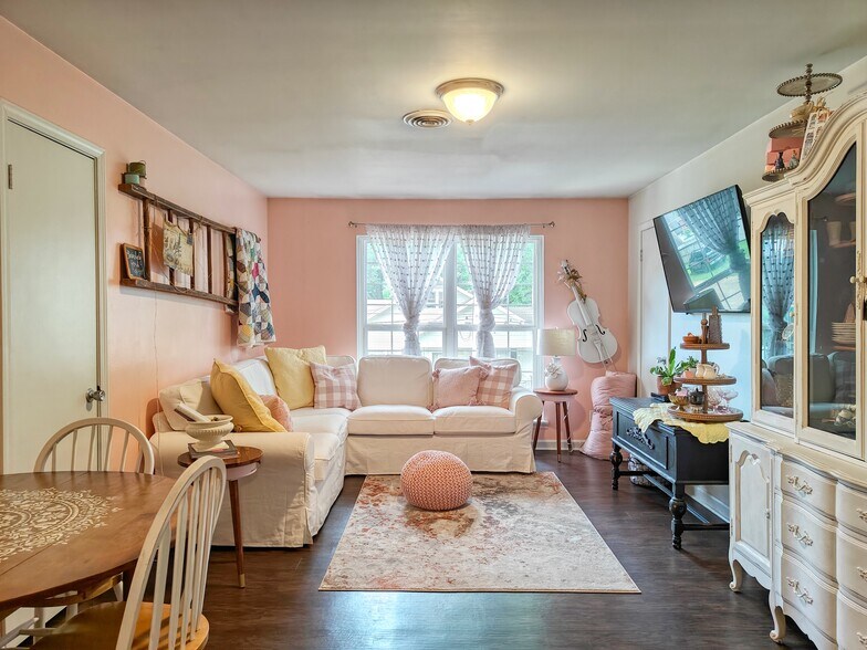 More Photos Of 2076 S Second St, Milan Apartments For Sale