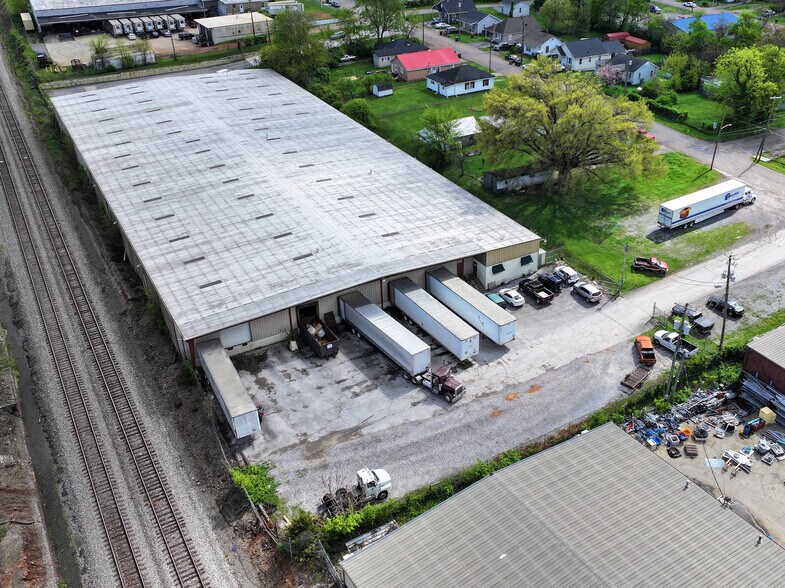 Primary Photo Of 2129 Chipman St, Knoxville Warehouse For Lease