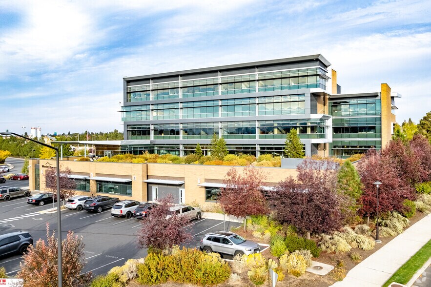 More Photos Of 360 SW Bond St, Bend Office For Lease
