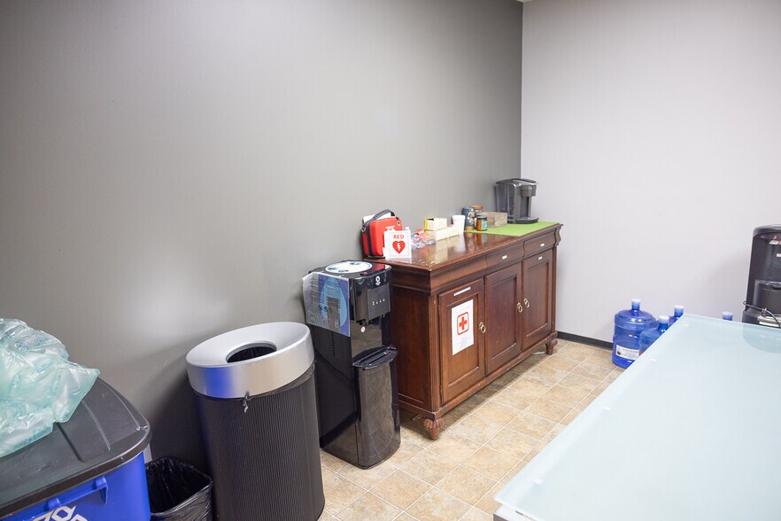 More Photos Of 416 B St, Santa Rosa Office For Lease