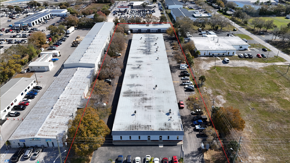 More Photos Of 14605 49th St N, Clearwater Light Distribution For Lease