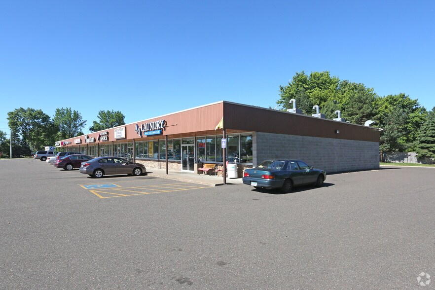 More Photos Of 2645 White Bear Ave, Saint Paul General Retail For Lease