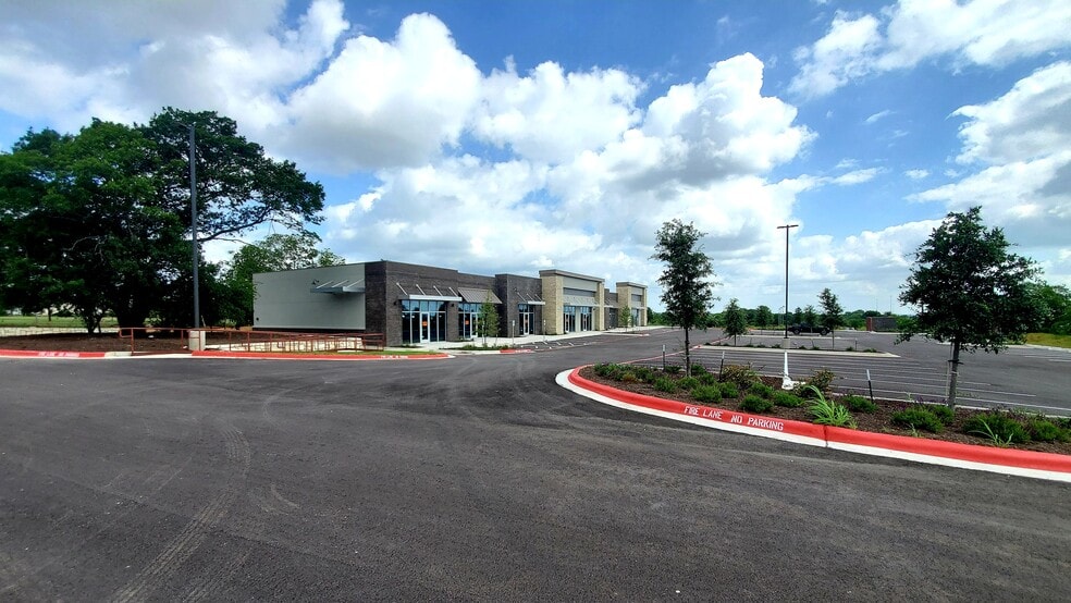 More Photos Of 160 W Loop 121, Belton Restaurant For Lease