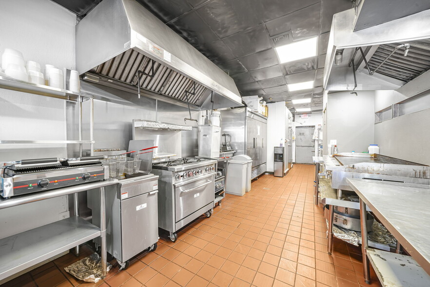 More Photos Of 72-76 Market St, Clifton Restaurant For Sale
