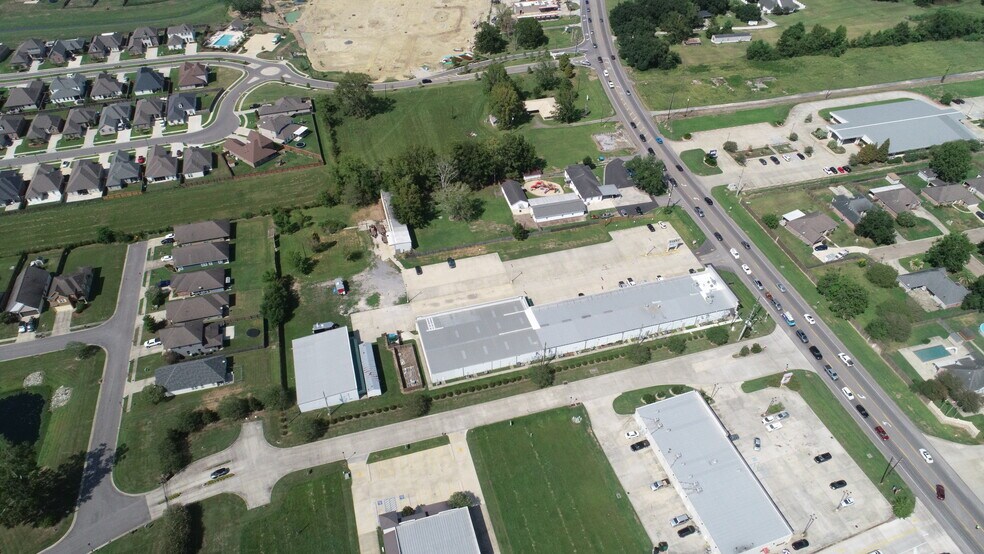 More Photos Of 13253 Highway 73, Geismar Storefront For Lease