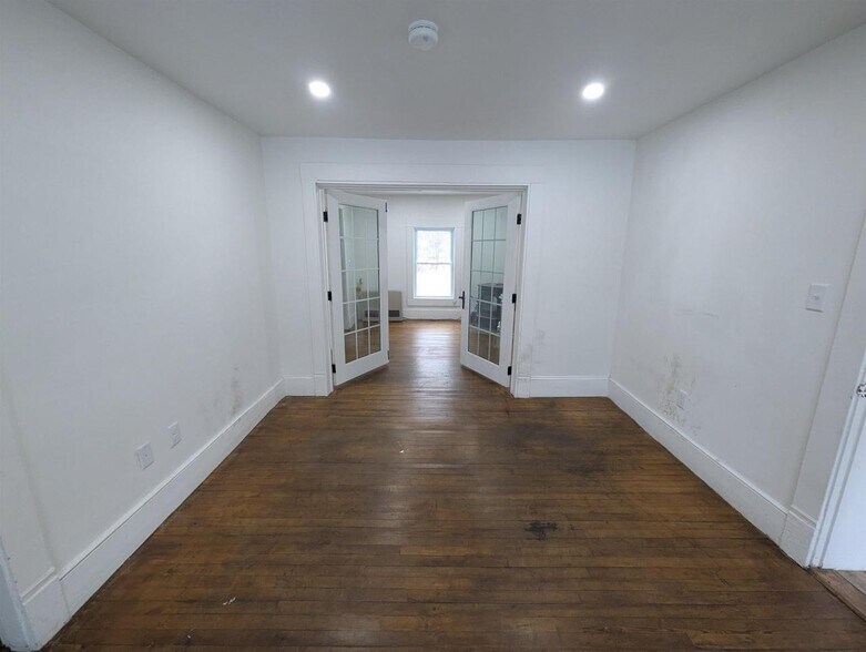 More Photos Of 623 Concord Ave, Saint Johnsbury Office For Lease