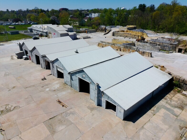 Primary Photo Of 3 Ways Ln, Kennett Square Manufacturing For Lease