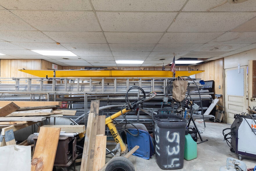 More Photos Of 1628 Erie Blvd E, Syracuse Flex For Sale