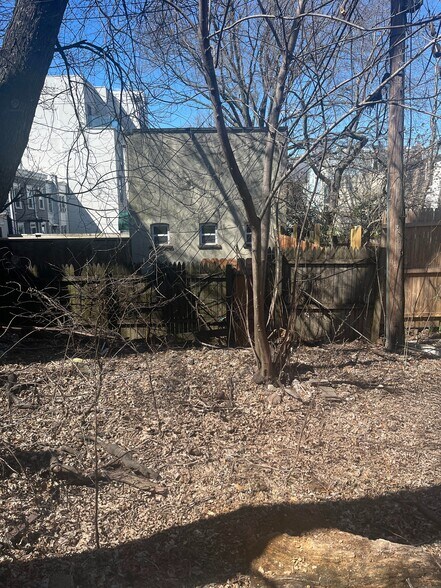 More Photos Of 526 5th Ave, Brooklyn Freestanding For Sale