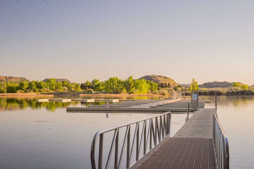 More Photos Of 57662 N Hwy 155 N, Electric City Hotel For Sale