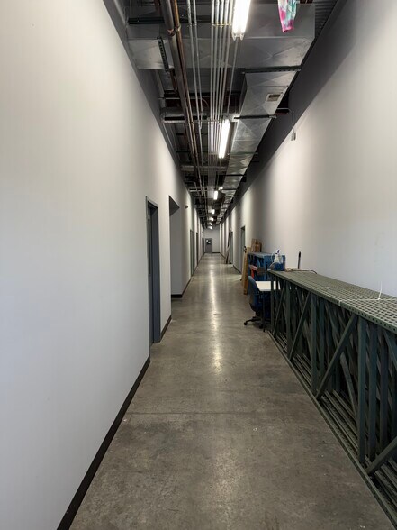 More Photos Of 1202 Industrial Dr, Warsaw Industrial For Sale