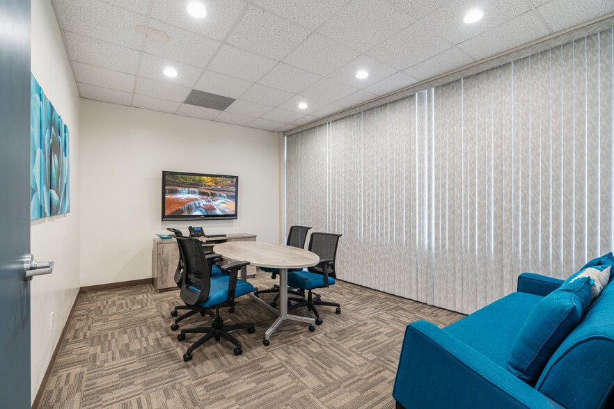 More Photos Of 578-580 E San Bernardino Rd, Covina Loft Creative Space For Sale