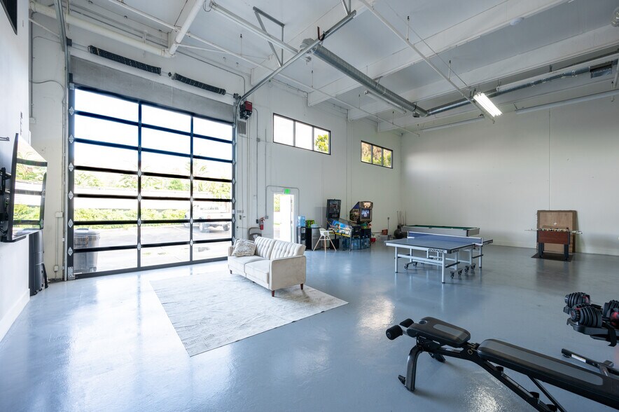 More Photos Of 1932 Kellogg Ave, Carlsbad Research And Development For Lease