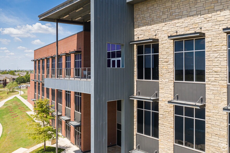 More Photos Of 750 SW 24th St, Moore Office For Lease