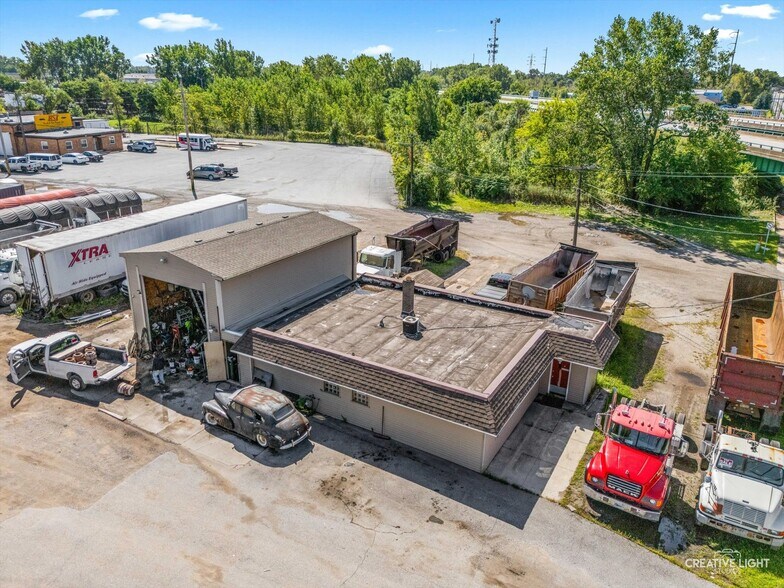 More Photos Of 3333 Sheffield Ave, Hammond Truck Terminal For Lease