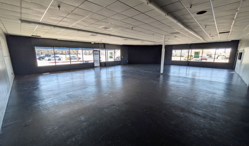 More Photos Of 5555 Zuni Rd SE, Albuquerque Unknown For Lease