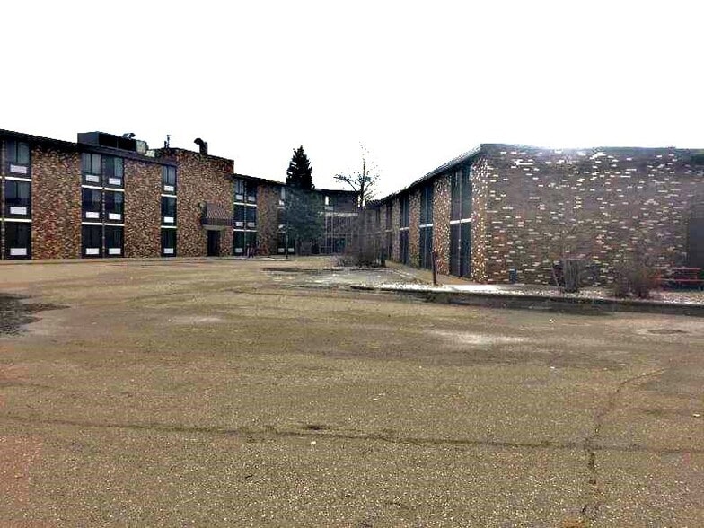 More Photos Of 2315 N Broadway, Minot Hospitality For Sale