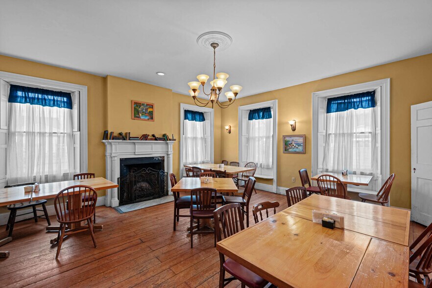 More Photos Of 122 Main St, Charlestown Restaurant For Sale