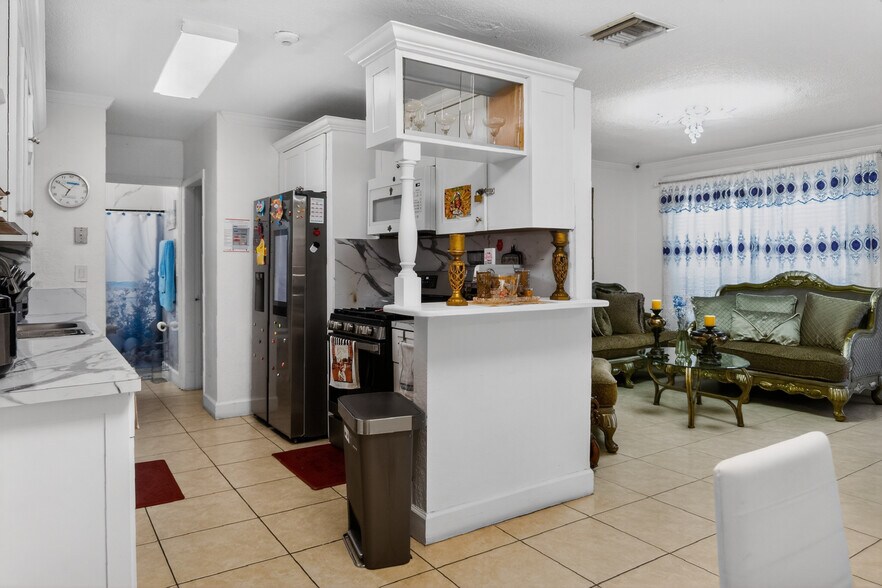 More Photos Of 9760 Memorial Rd, Cutler Bay Assisted Living For Sale