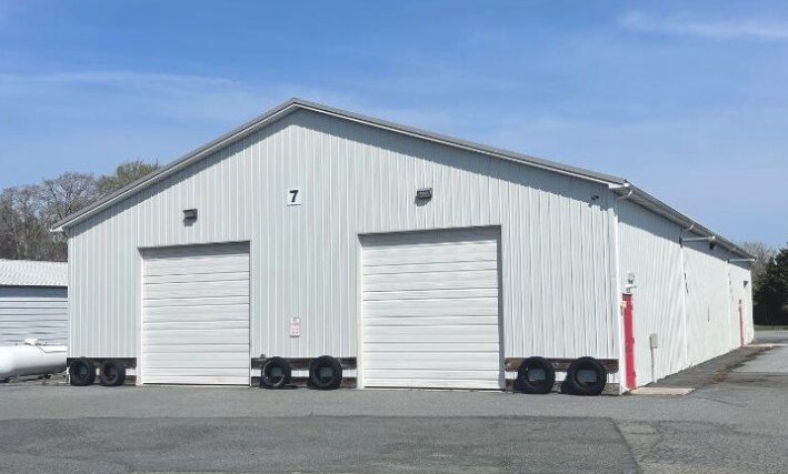 Primary Photo Of 118 Dixon St, Selbyville Warehouse For Lease