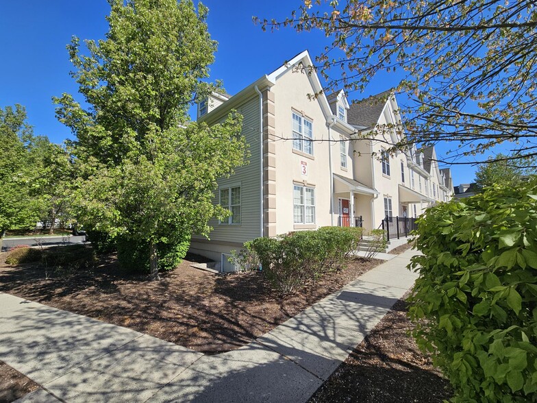 More Photos Of 4 Walter Foran Blvd, Flemington Office For Sale