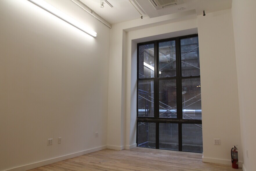 More Photos Of 649 Morgan Ave, Brooklyn Office For Lease