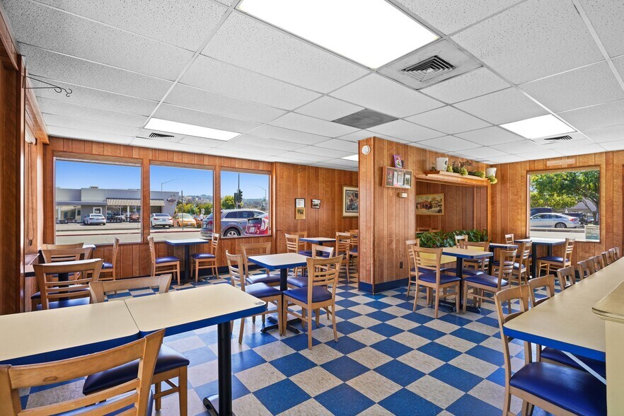 More Photos Of 3692 Castro Valley Blvd, Castro Valley Restaurant For Sale