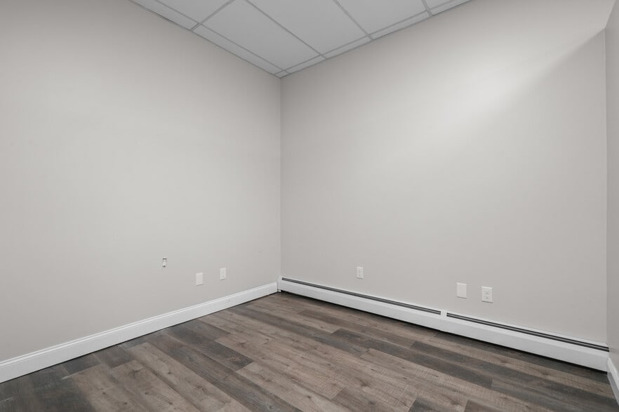 More Photos Of 337 Columbia St, Fall River Apartments For Sale