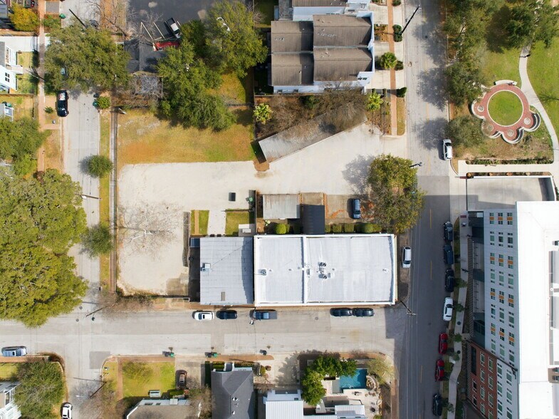 More Photos Of 514 Henderson St, Houston Flex For Sale