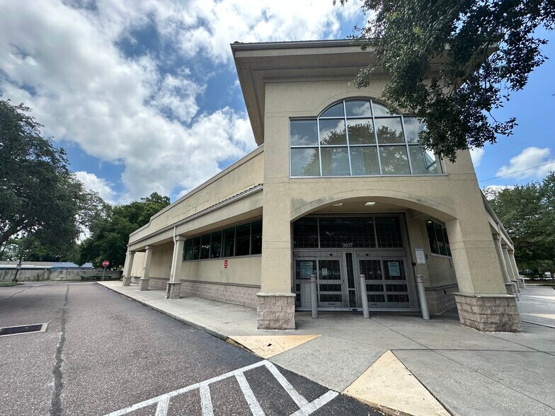 More Photos Of 3917 N Nebraska Ave, Tampa Freestanding For Lease