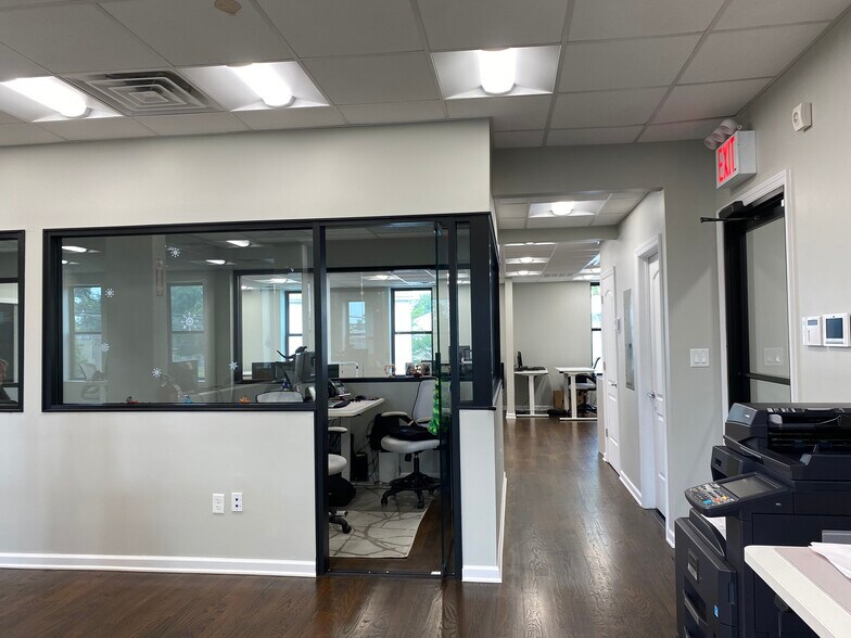 More Photos Of 87 New Dorp Plaza, Staten Island Loft Creative Space For Lease