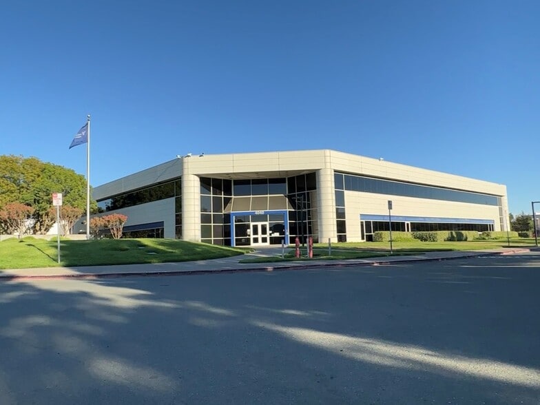 More Photos Of 4040 Nelson Ave, Concord Light Manufacturing For Lease