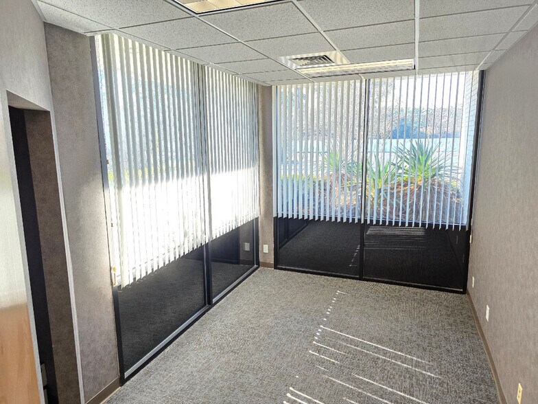 More Photos Of 1208 E Main St, Havelock Office For Sale