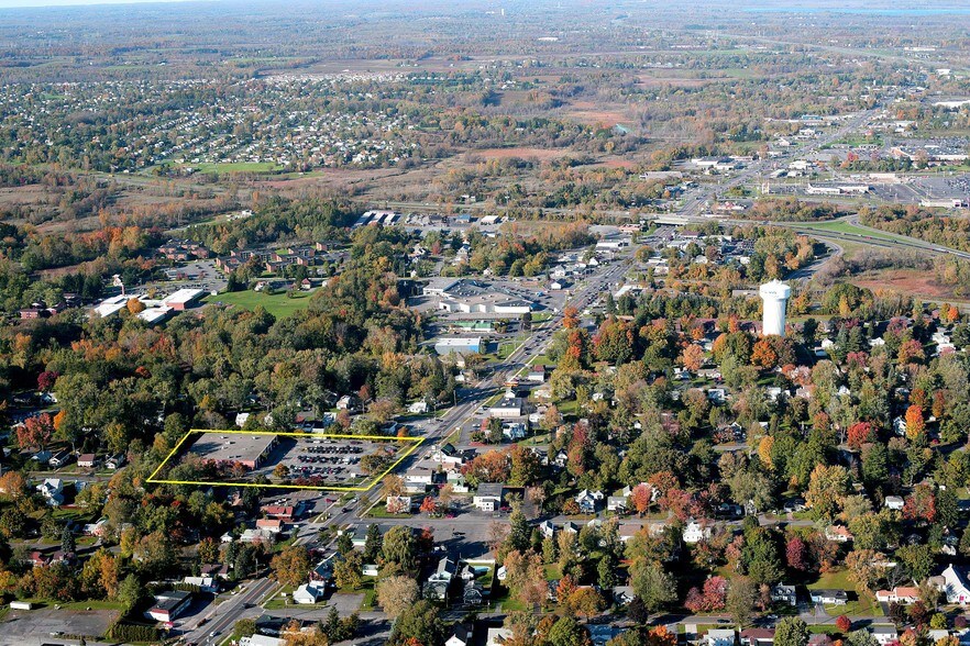 More Photos Of 401 N Main St, North Syracuse Office For Lease