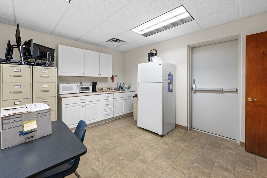 More Photos Of 511 W Bridge St, Yerington Freestanding For Sale