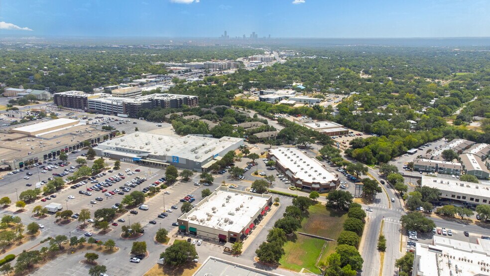 More Photos Of 2525 Anderson Ln W, Austin Unknown For Lease