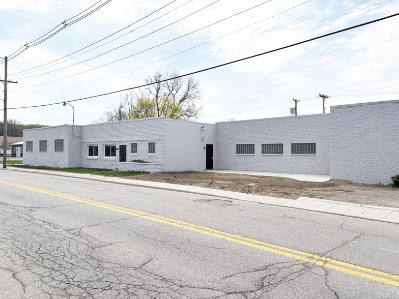 Primary Photo Of 1017 S Logan St, Mishawaka Manufacturing For Lease