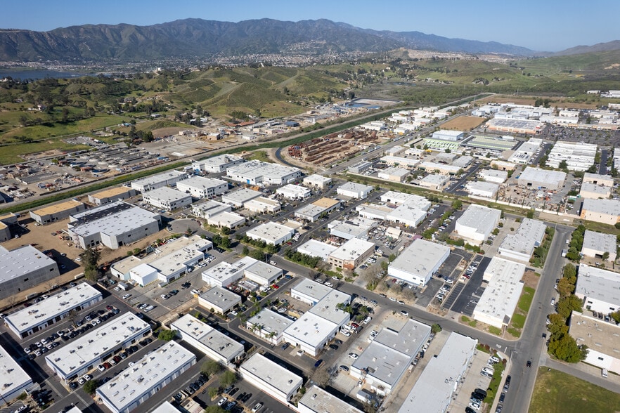 More Photos Of 560 Birch St, Lake Elsinore Manufacturing For Sale