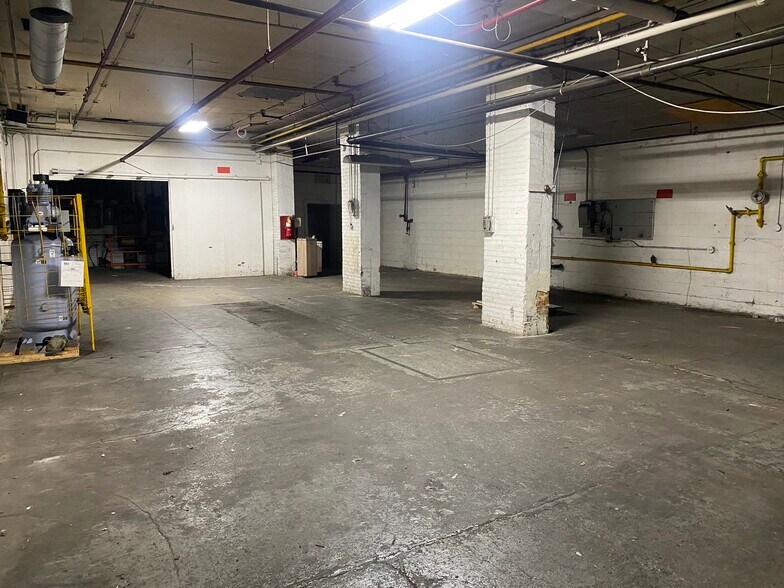 More Photos Of 245 Erie St, Huntington Industrial For Sale